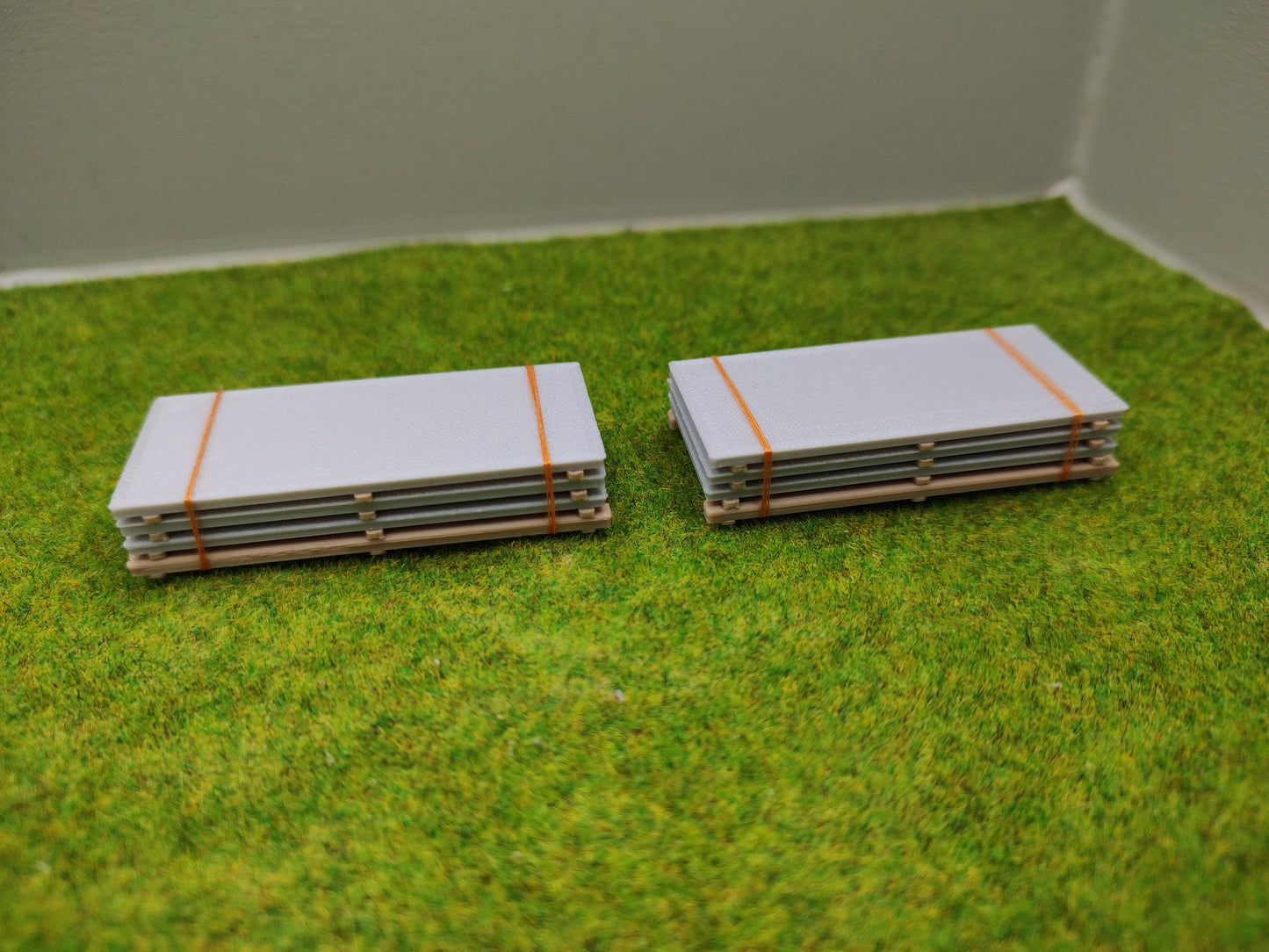 H0 Ladegut- Betonplatten - Set - auf Palette für Schwerlastwagons