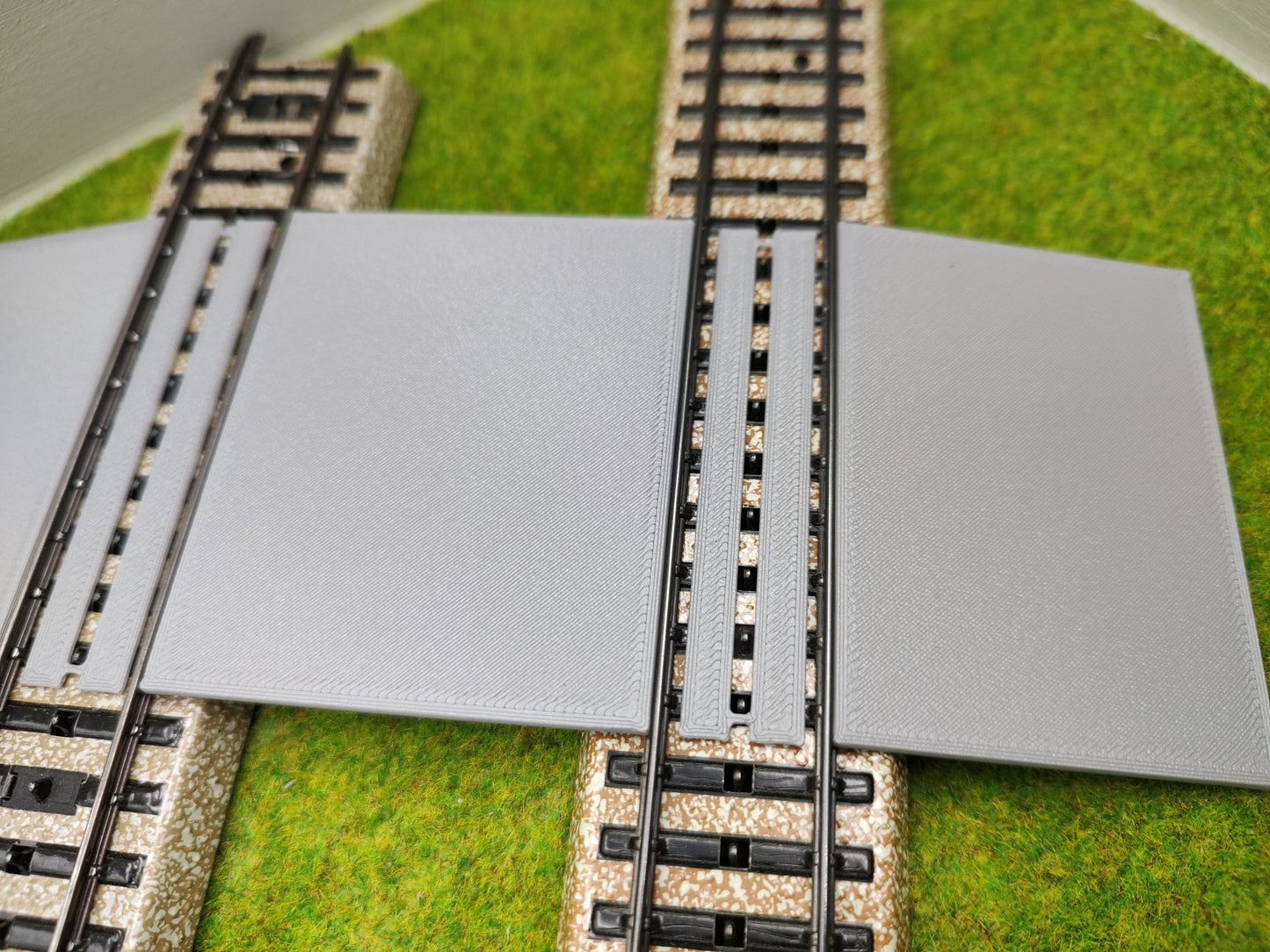 Bahnübergang H0 für Märklin M-Gleis-58x70mm - grau