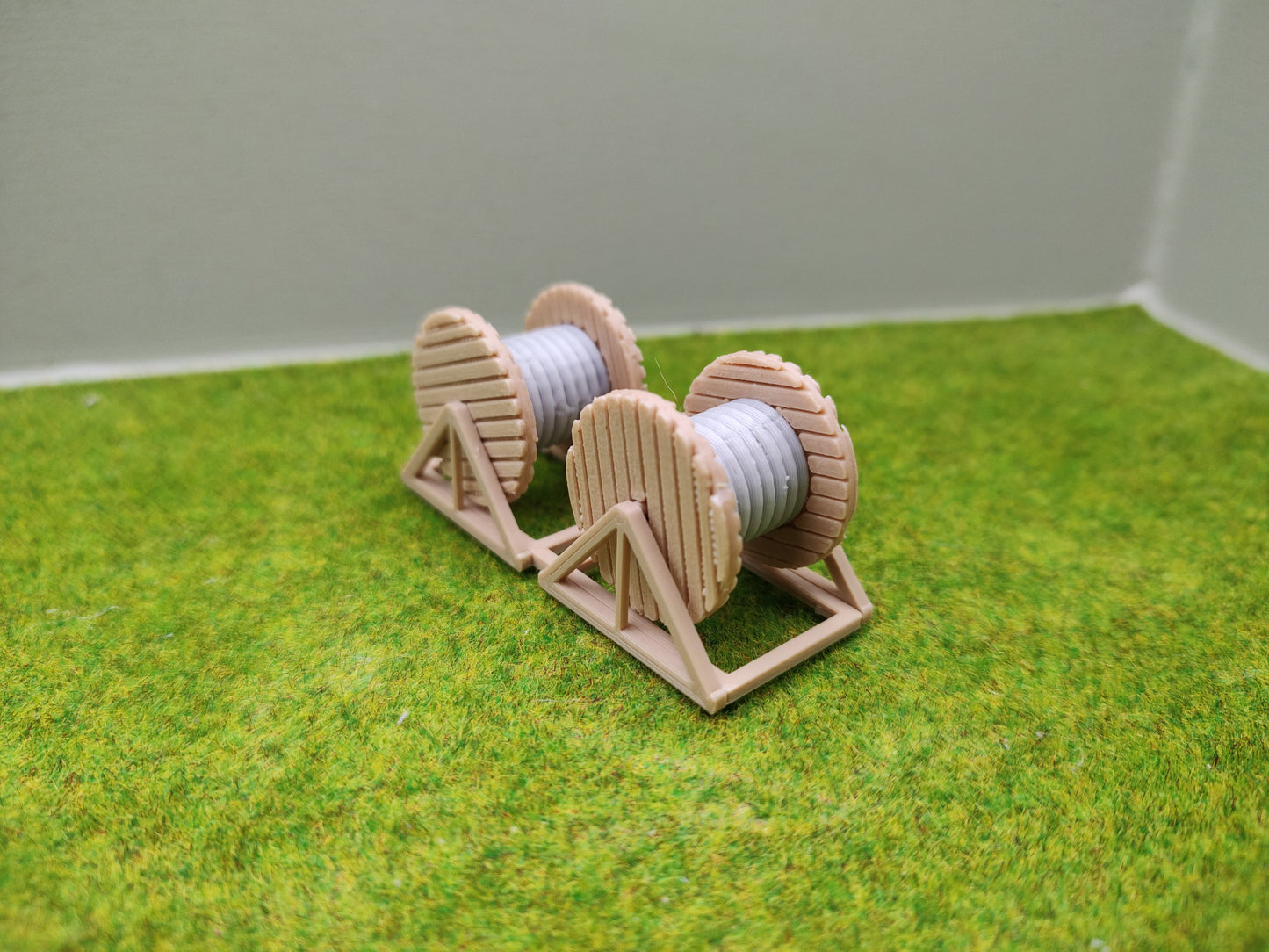 H0 Ladegut - Kabeltrommeln für Schwerlastwagons und Flachwagen