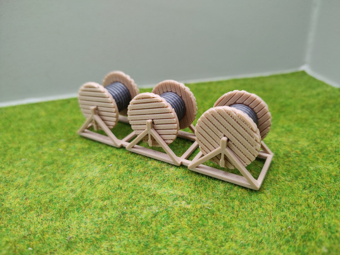 H0 Ladegut - Kabeltrommeln für Schwerlastwagons und Flachwagen