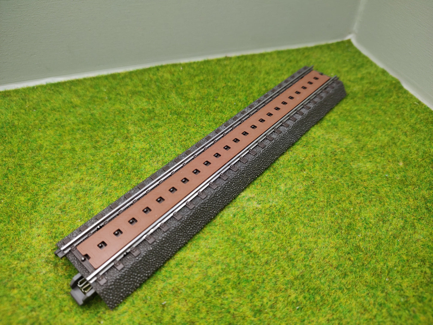 H0 Zubehör - Schwellenbohlen das für Märklin C- und M Gleis - 180 mm