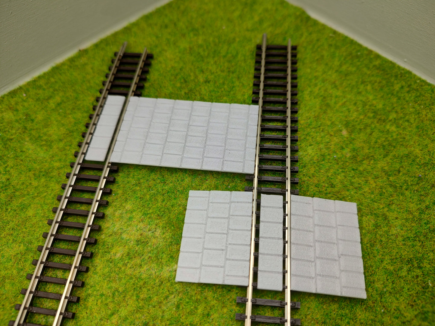 TT Bahnübergang- für ein Doppelgleis - 59,5x35 -  Plattenoptik