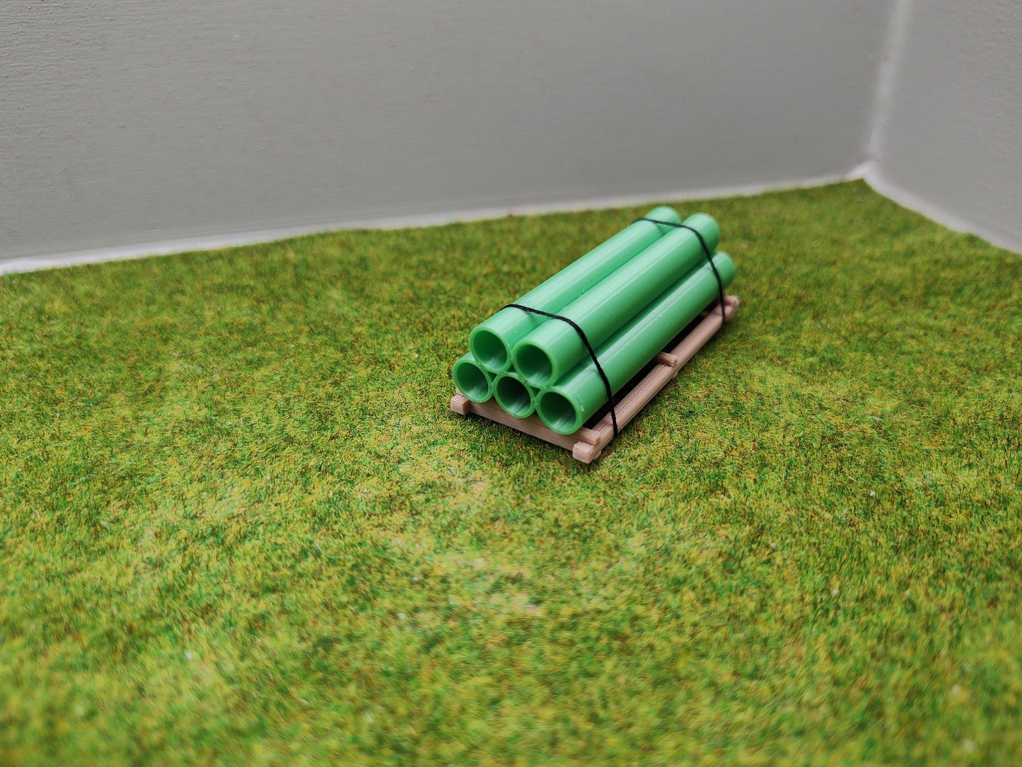 H0 Ladegut, Abwasserrohren auf Palette für Schwerlast- / und Rungenwagons