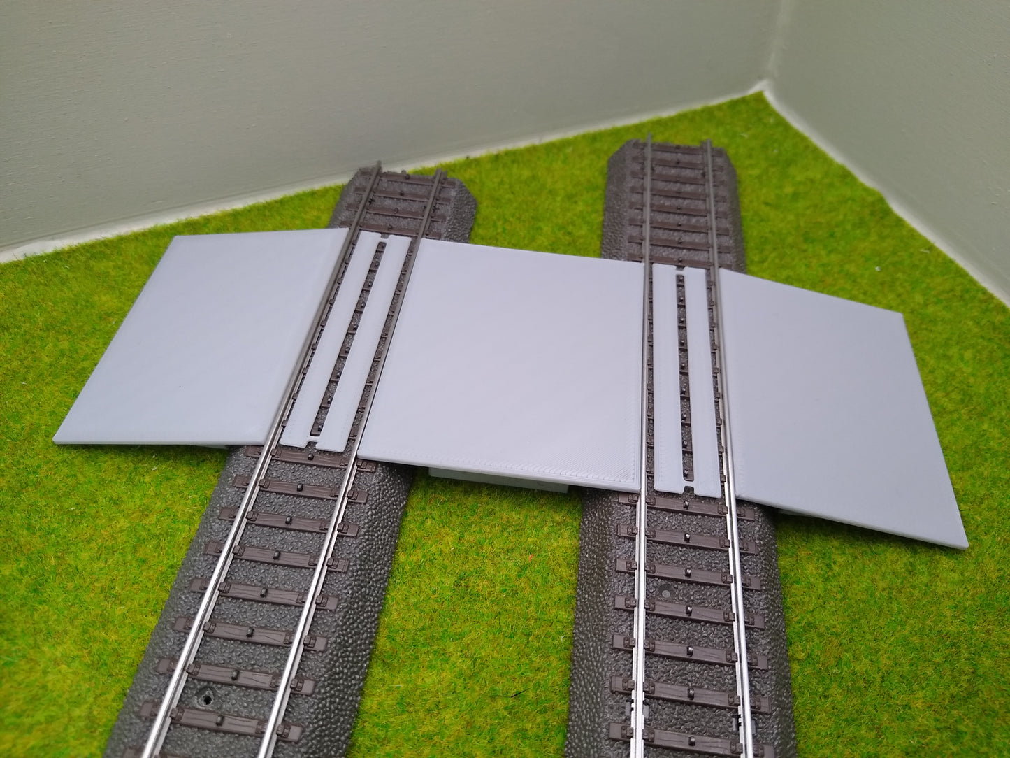 Bahnübergang H0 für Märklin C-Gleis-58x70mm - grau