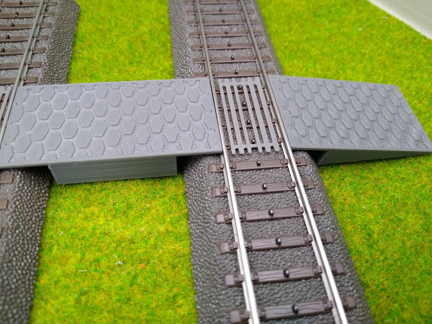 Bahnübergang H0 für Märklin C-Gleis-58x30mm - grau