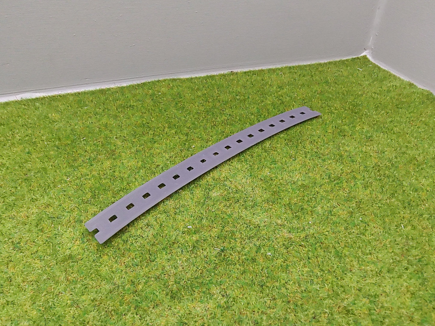 H0 Zubehör - Schwellenbohlen gebogen für Märklin C Gleis R1 - 128,5 mm