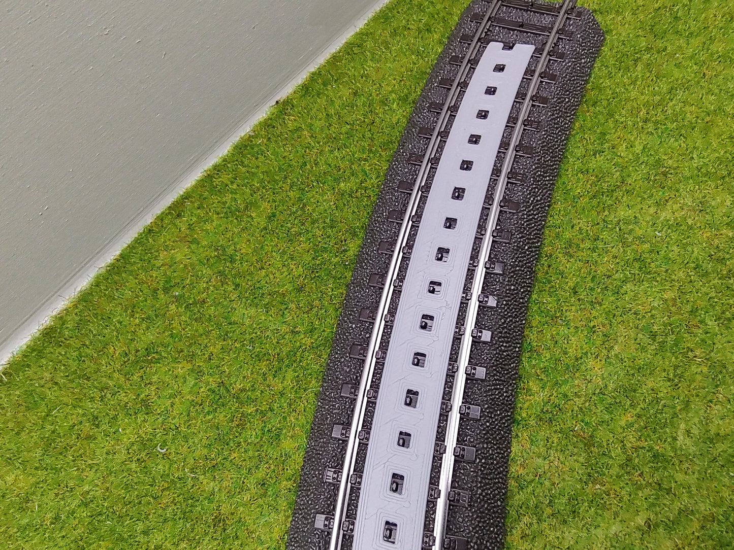 H0 Zubehör - Schwellenbohlen für Märklin C Gleis R2 24 Grad - 133 mm
