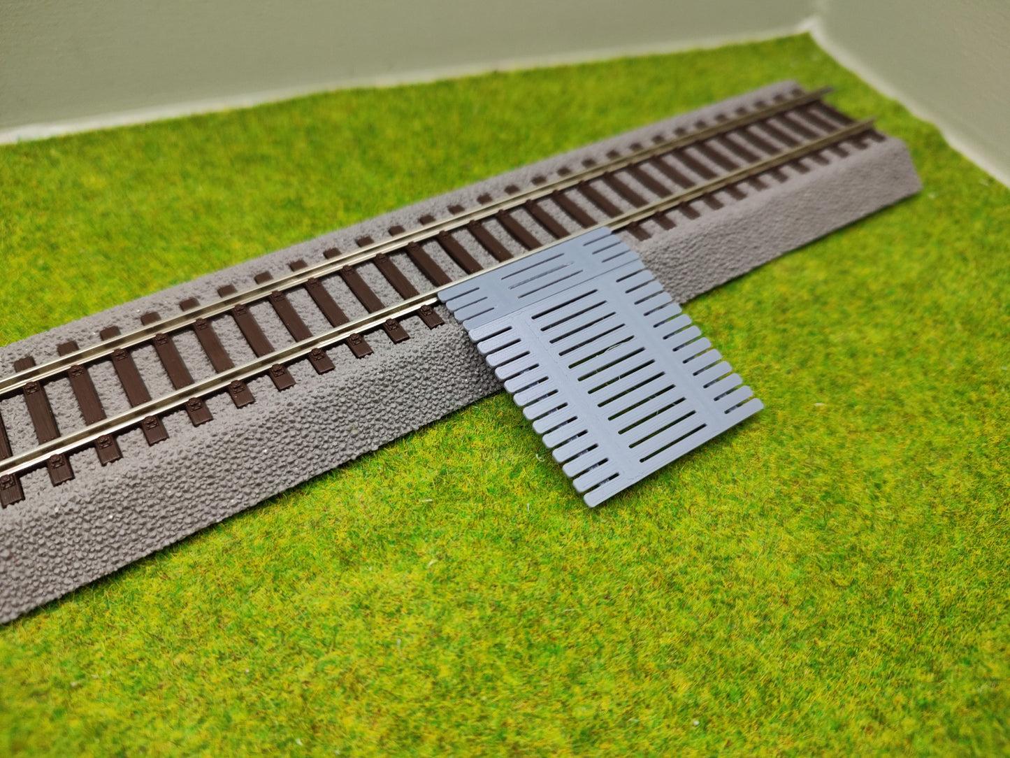 Bahnübergang H0 für Roco Line Gleis -58x40mm - grau