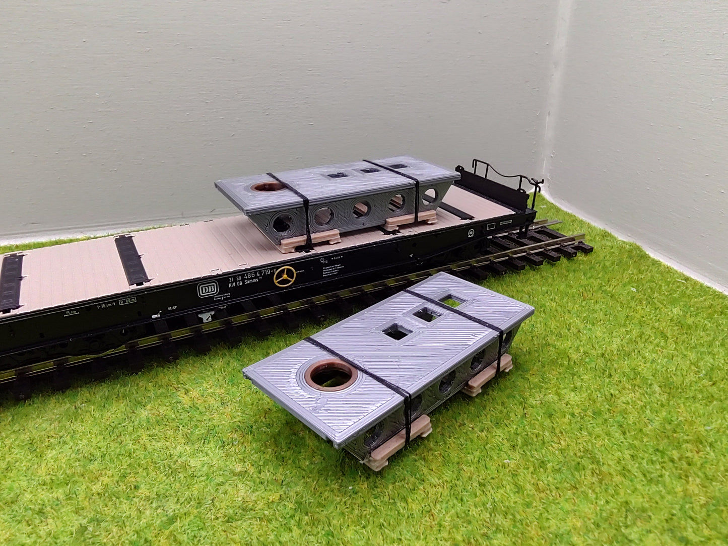 Ladegut H0, Maschinenträger für Schwerlast- / und Rungenwagons