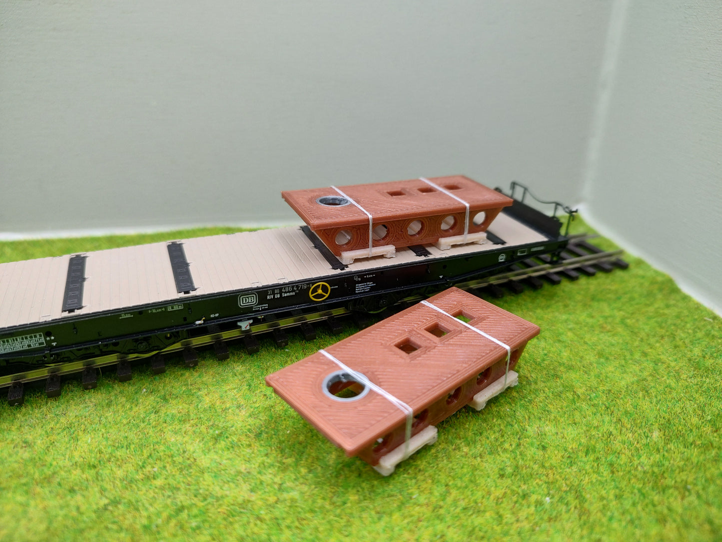 Ladegut H0, Maschinenträger für Schwerlast- / und Rungenwagons