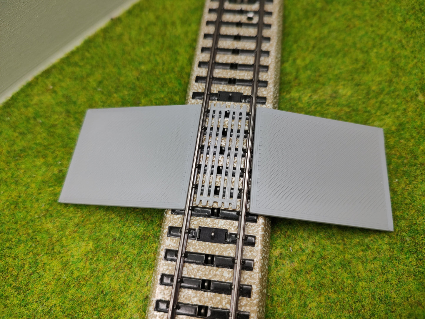 Bahnübergang H0 für Märklin M-Gleis-50x40mm - grau