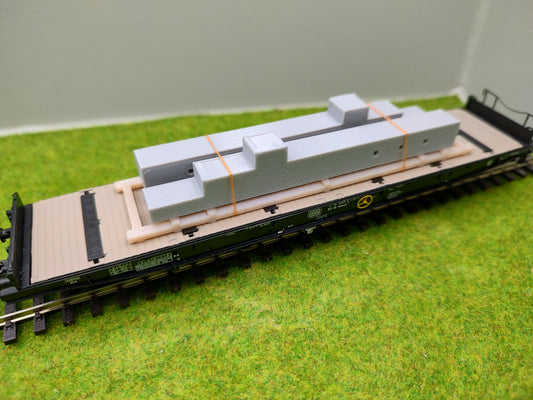 H0 Ladegut - Betonpfeiler auf Palette für Schwerlastwagons oder Flachwagen