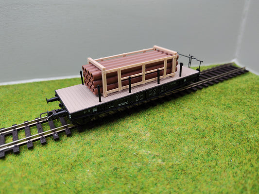 H0 Ladegut - Tonrohren in einem Holzgestell