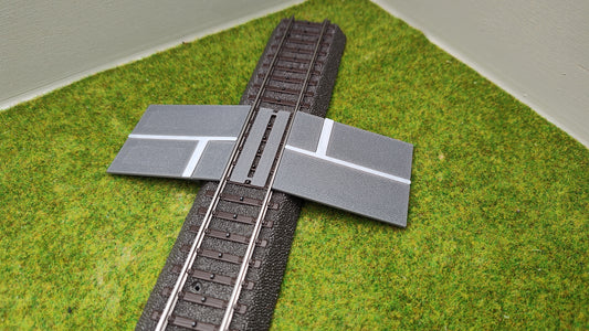 H0 Bahnübergang für Märklin C-Gleis-50x40mm mit Straßenmarkierung