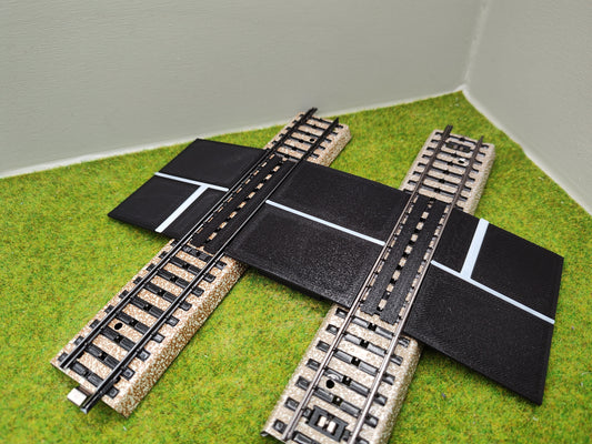 Bahnübergang H0 für Märklin M-Gleis-58x70mm mit Straßenmarkierung