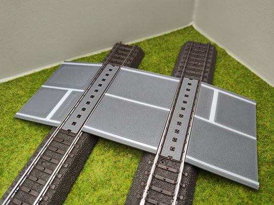 H0 Bahnübergang für Märklin C-Gleis-58x80mm mit Straßenmarkierung