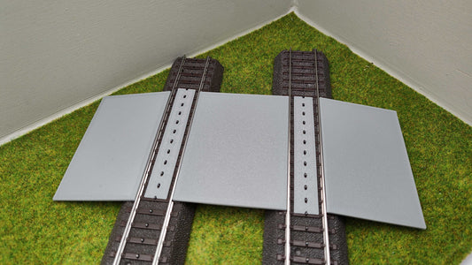 H0 Bahnübergang für Märklin C-Gleis - Zweigleisig - 58x80mm