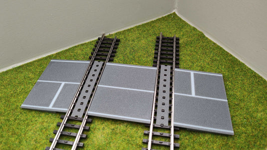 H0 Bahnübergang für Märklin K-Gleis-58x70mm - mit Straßenmarkierung