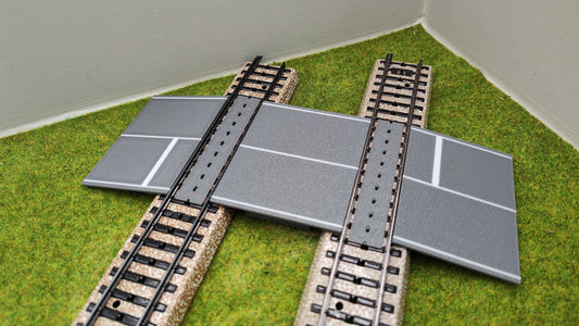 H0 Bahnübergang für Märklin M-Gleis-58x70mm mit Straßenmarkierung