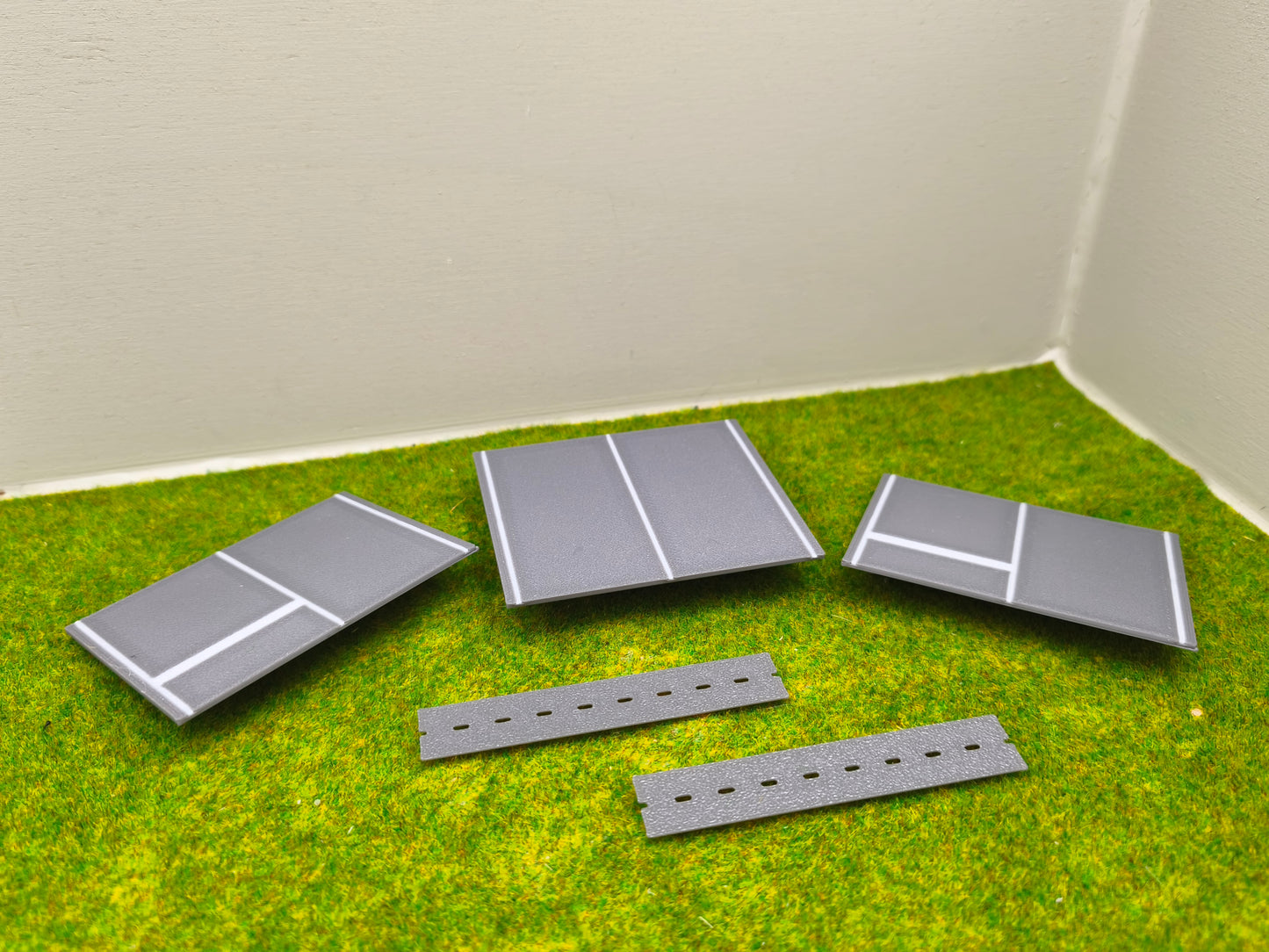 H0 Bahnübergang für Märklin C-Gleis-58x70mm mit Straßenmarkierung