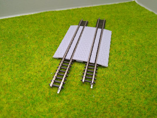 Bahnübergang für Spur Z - 14 x 60 mm - grau