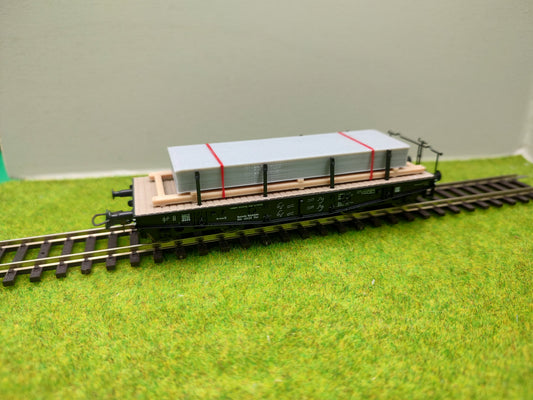 Ladegut H0 - Betonplatte auf Palette für Schwerlast- / Rungenwagons