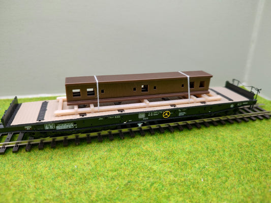 Ladegut H0 - Hallenträger auf Palette für Schwerlast- / Rungenwagons