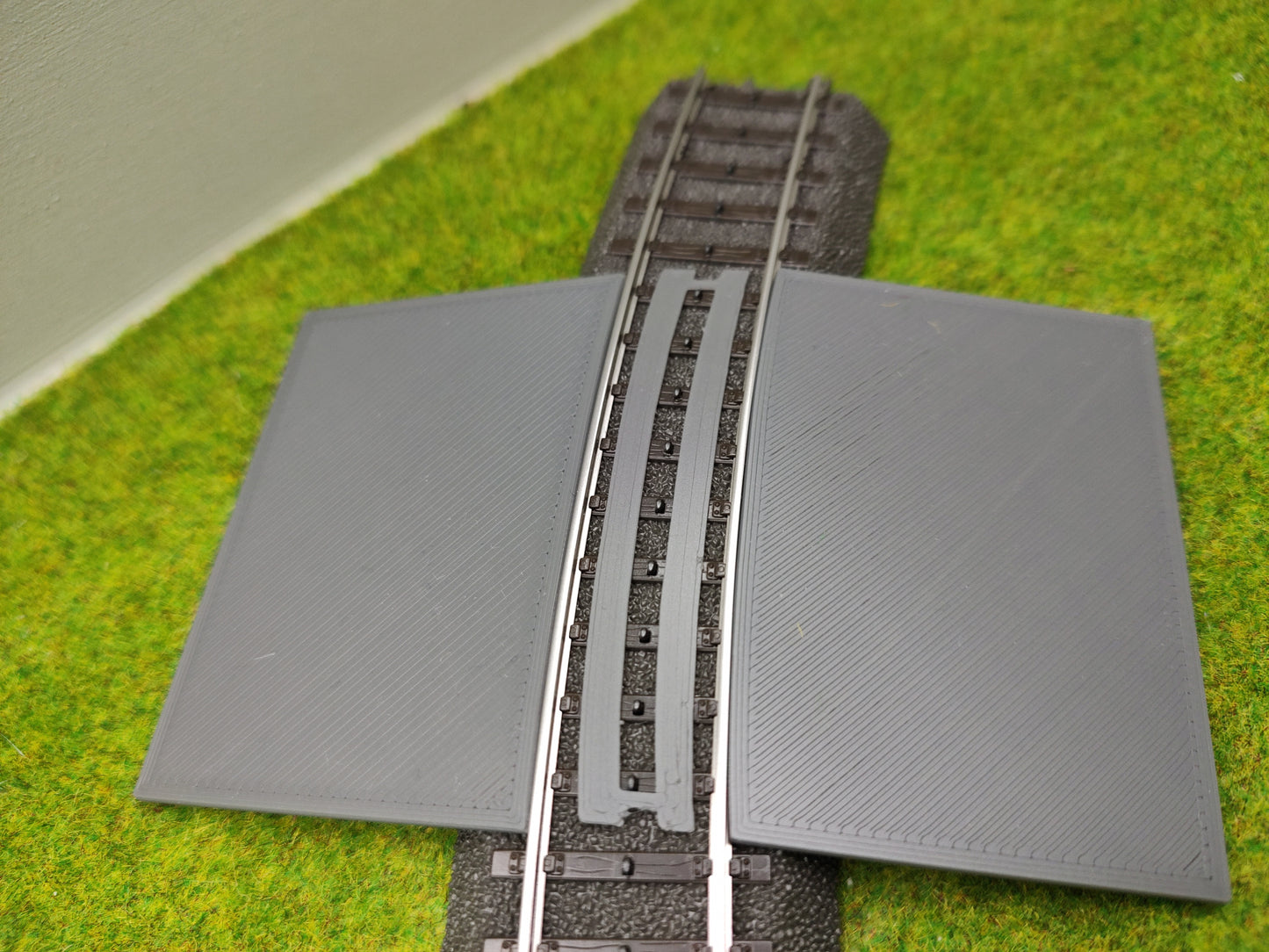 Bahnübergang H0 für Märklin C-Gleis-50x70mm - grau